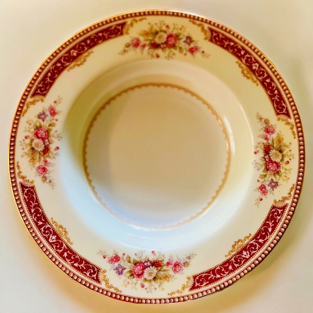 Set of 5 Noritake “Royal Ruby” Rim Soup Plates